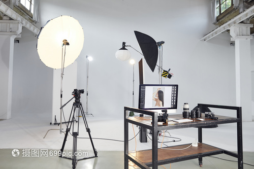 光影的幕后推手 探秘攝影棚內的機械設備